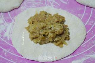 酸菜猪肉馅饼的做法步骤:5