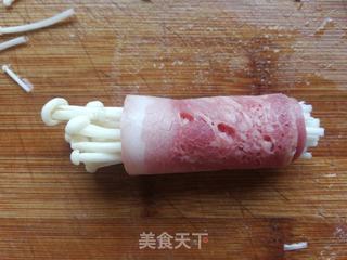 花开富贵:培根金针菇卷的做法步骤:5
