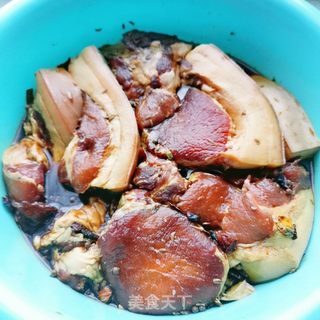 自制五香腊肉的做法步骤:3