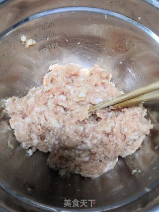 莲藕猪肉水饺的做法步骤:5