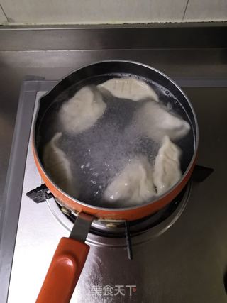 莲藕猪肉水饺的做法步骤:16