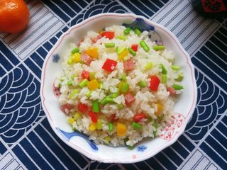 五彩炒饭的做法步骤:12