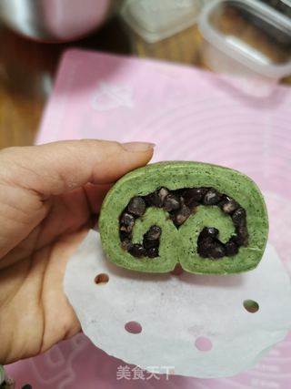 艾草蜜豆如意卷的做法步骤:6