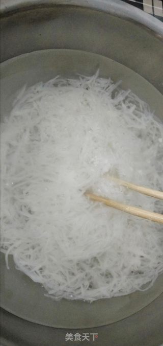 牡丹燕菜的做法步骤:7