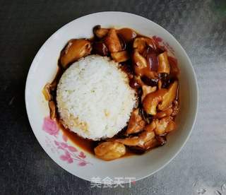 香菇鸡腿盖浇饭的做法步骤：11