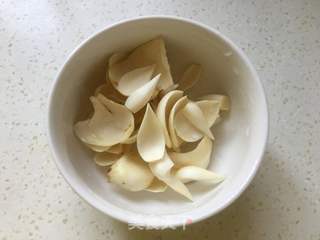 小米百合荠菜粥的做法步骤:4