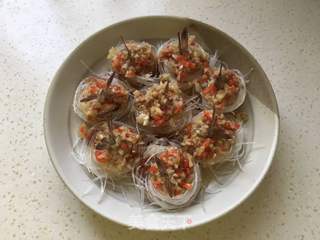 蒜蓉粉丝虾球的做法步骤:12