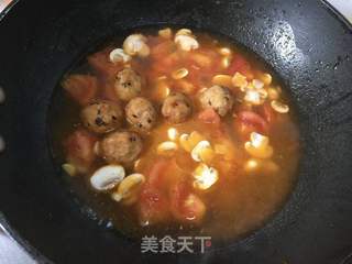 蘑菇番茄藕丸汤的做法步骤:7