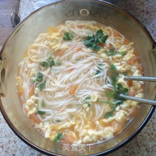 西红柿鸡蛋热汤面的做法步骤:9