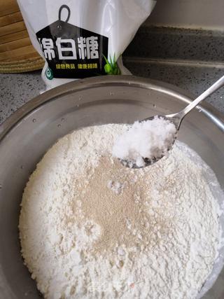 奶香枣馒头的做法步骤:2