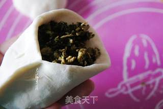 刺五加叶鸡蛋馅煎饺的做法步骤:3