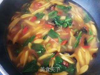 西红柿菜芯南瓜剪刀面的做法步骤:21