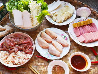 疫情期间不外出,在家吃烧烤,食材丰盛有食欲的做法步骤:9