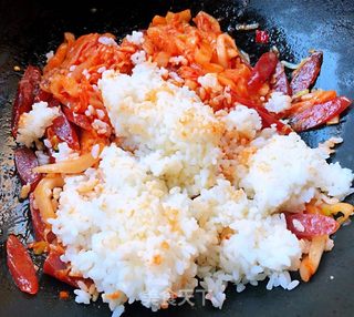 ##腊味#腊肠辣白菜炒饭的做法图解8