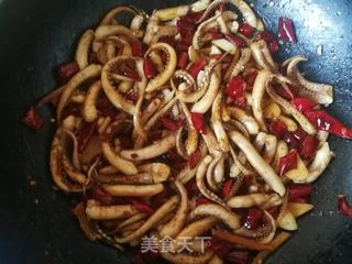 爆炒鱿鱼须的做法步骤：12