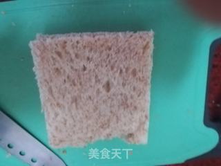 简易西多士的做法步骤:4