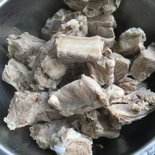 红酒醉排骨的做法步骤：3