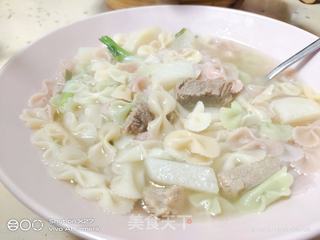 牛腩萝卜蝴蝶面的做法步骤：6