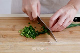饺子皮版水煎包的做法步骤:3