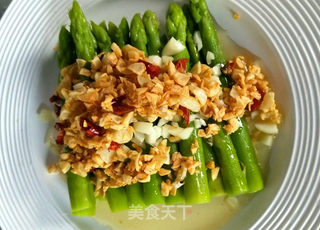 蒜香芦笋沙拉的做法步骤:7