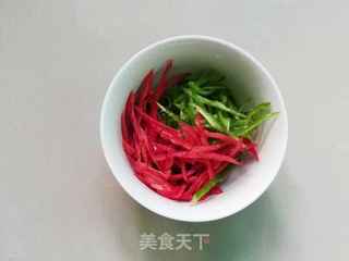 鱼香鸡丝的做法步骤:4