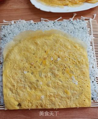 泡菜虾仁寿司卷的做法步骤:10
