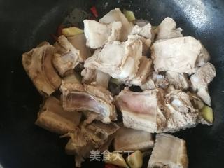 小土豆洋葱炖排骨的做法步骤：5