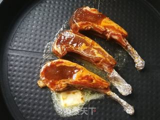 黑胡椒烤法式羊排的做法步骤:10