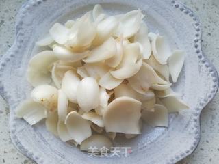 无花果雪梨百合甜汤的做法步骤:3
