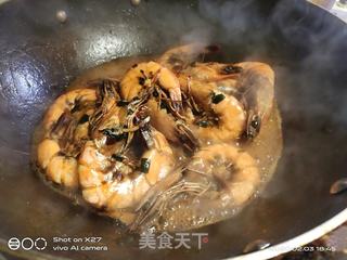 红烧大虾的做法步骤：7