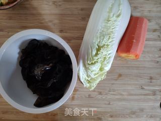 清肠食谱  醋溜白菜的做法步骤：1