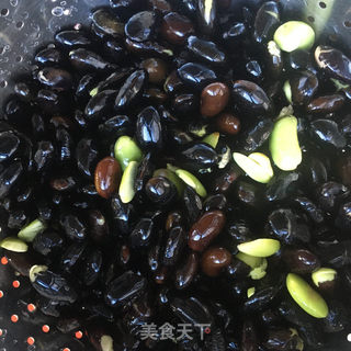 黑豆豆浆的做法步骤：1
