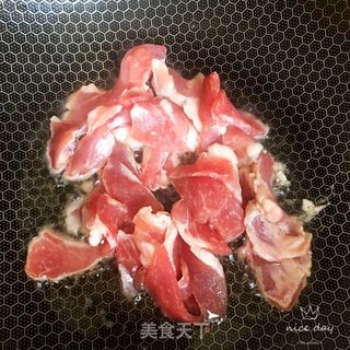 肉烧腐竹的做法步骤：4