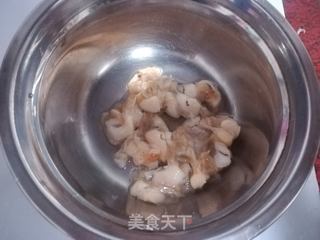 扇贝肉茄汁蝴蝶面的做法步骤：3