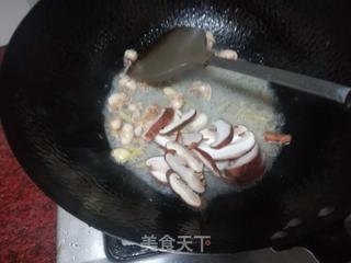 扇贝肉茄汁蝴蝶面的做法步骤：7