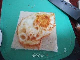 鸡蛋香肠三明治的做法步骤:6