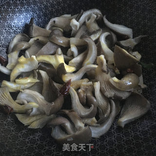 甜心菜炒平菇的做法步骤：7