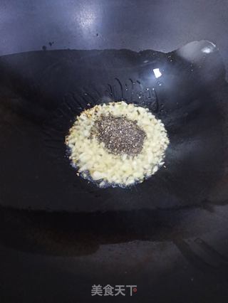 洋葱黑椒虎虾的做法步骤:5