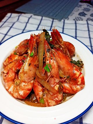 洋葱黑椒虎虾的做法步骤:13