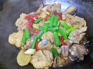家常红焖鸡的做法步骤:7