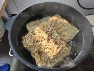 酱油炒面的做法步骤:3