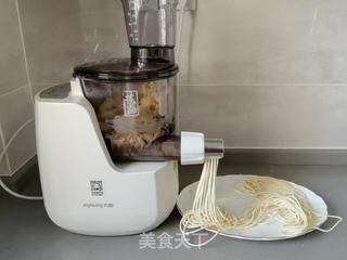 自制鲜鸡蛋面条的做法步骤：6