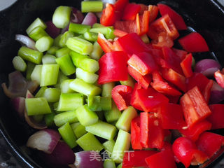 煎黑椒牛肉烤肠的做法步骤:10