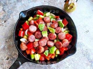煎黑椒牛肉烤肠的做法步骤:14