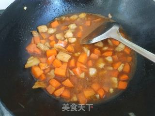胡萝卜肉丁焖饭的做法步骤:8