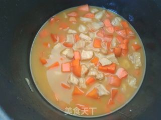 胡萝卜肉丁焖饭的做法步骤:10