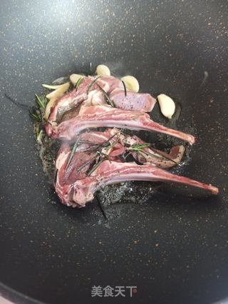 法式杂蔬烤羊排的做法步骤：7
