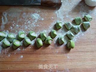 翡翠蒸饺的做法步骤:5