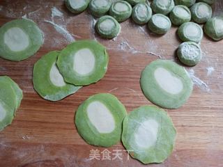 翡翠蒸饺的做法步骤:7