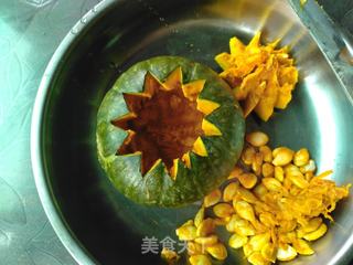 蒸糯米南瓜盅的做法步骤:3